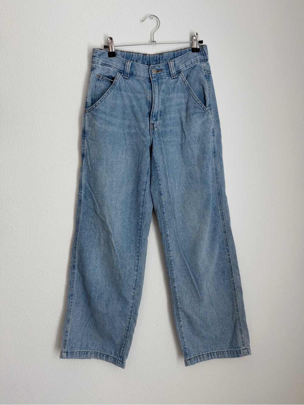 Levi's Light Wash Relaxed Straight Jeans